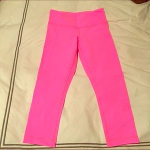 Lululemon wunder under crop