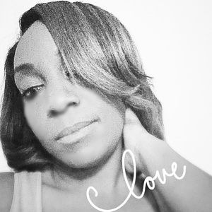 Meet your Posher, Dayna