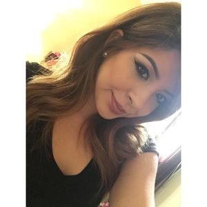 Meet your Posher, Daniela