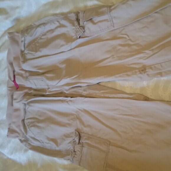 Beige cargo capri's *[SOLD]* - Picture 2 of 2