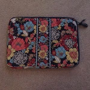Vera Bradley Happy Snails Laptop Case 17"