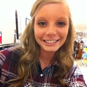 Meet your Posher, Caitlin