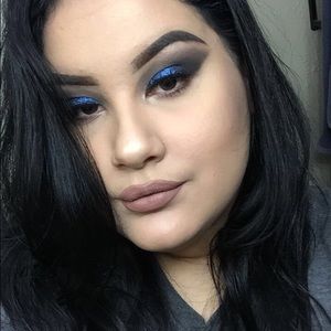 Meet your DOPE ASS Posher, Debbie