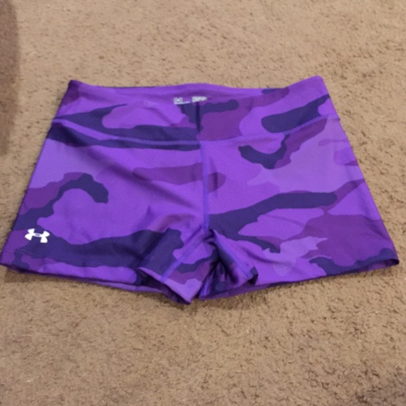 New Under Armour Compression Shorts - Picture 2 of 3