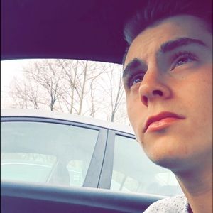 Meet your Posher, Zach