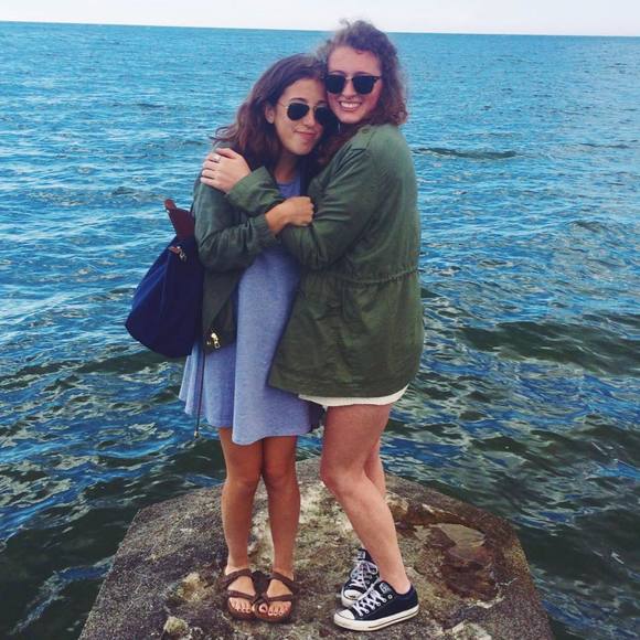 Meet your Posher, Julia