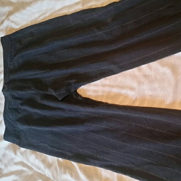Pinstriped slacks - Picture 2 of 3