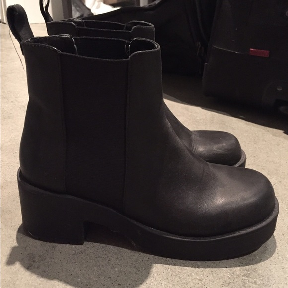 Steve Madden boots