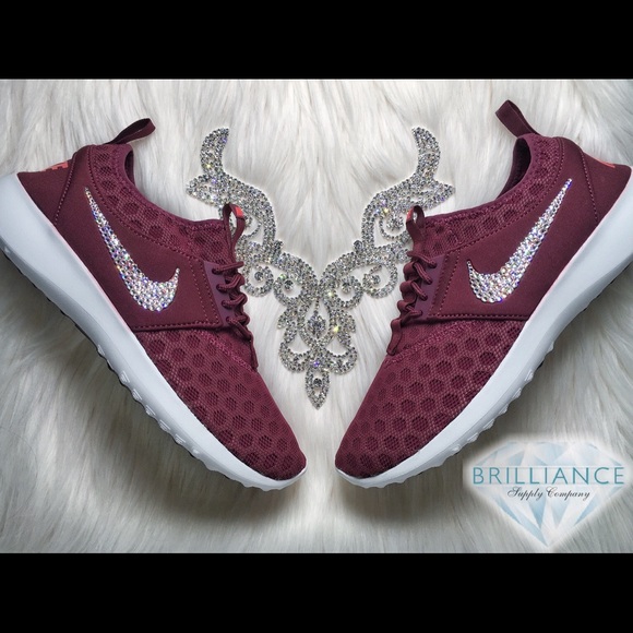 nike juvenate maroon