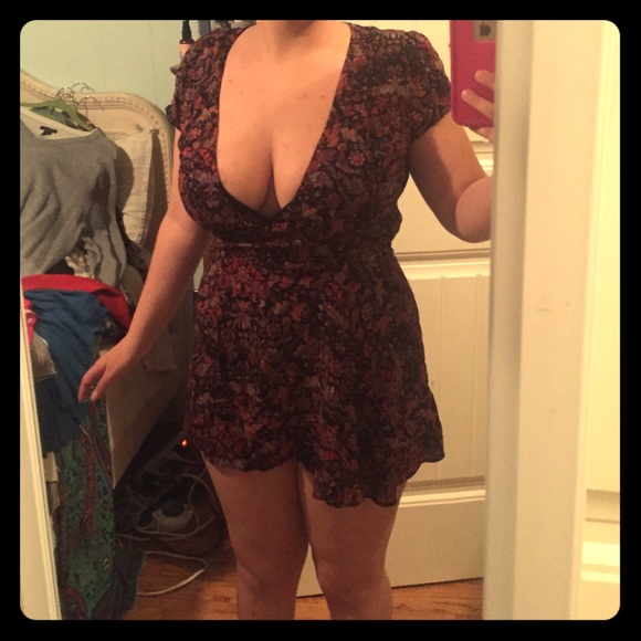 Kimchi Blue Botanical Romper - Picture 1 of 3