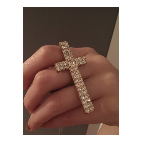 Cross ring