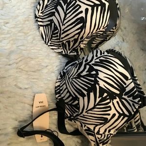 Victoria secret 32 a