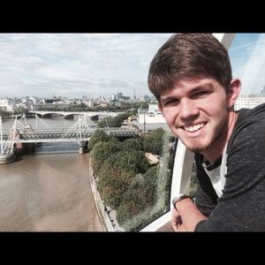 Meet your Posher, Rene