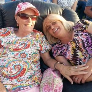 Meet your Posher, Laurel