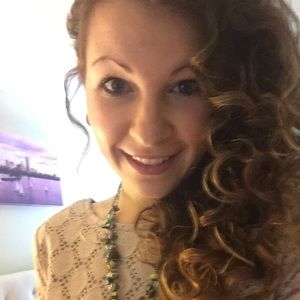 Meet your Posher, Casey