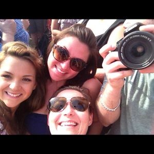 Meet your Posher, Megan