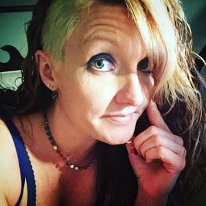 Meet your Posher, Tonya