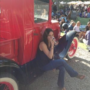 Meet your Posher, Robin