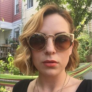 Meet your Posher, Annie