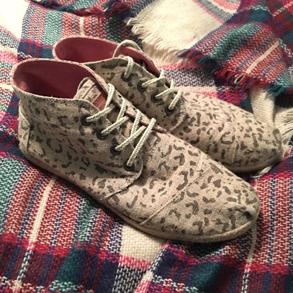Tom botas size 7.5