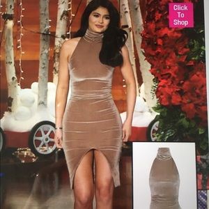 sold out Xs champagne House of London velvet Dress