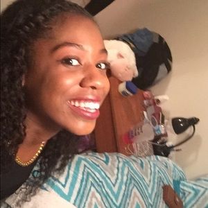 Meet your Posher, Aerika