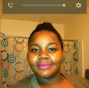 Meet your Posher, Kanesha