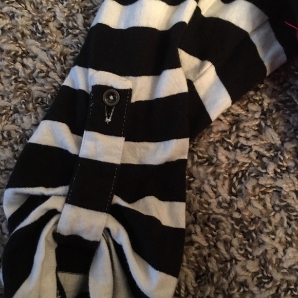 Top - Picture 3 of 4