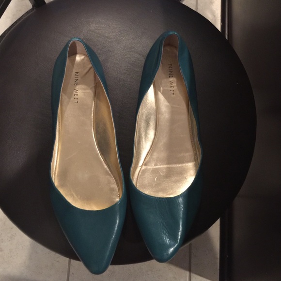 Nine West Speak Up Leather Flat