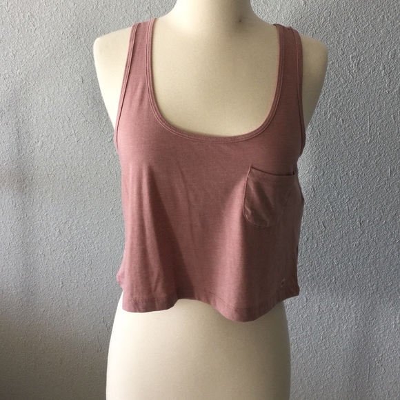 American Eagle Outfitters Tops - NWOT blush crop top