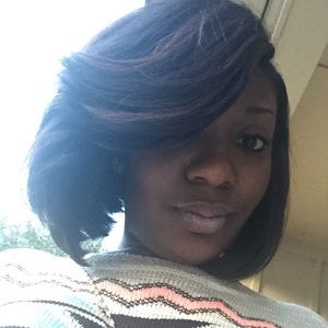 Meet your Posher, Tenesha