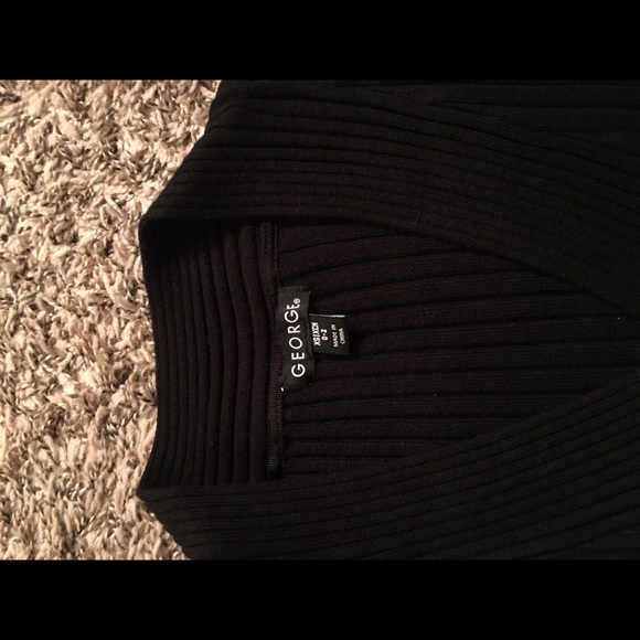 Sweater - Picture 2 of 2
