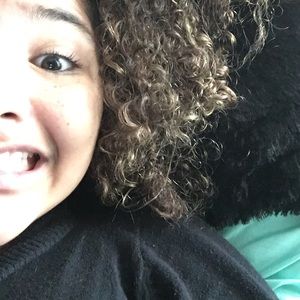 Meet your Posher, Raiana