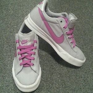 Final price!!Nike Classic Canvas - great deal!!!
