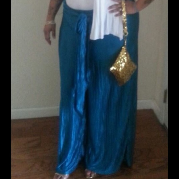 Halter top with palazzo pants outfit by Anointed - Picture 2 of 2