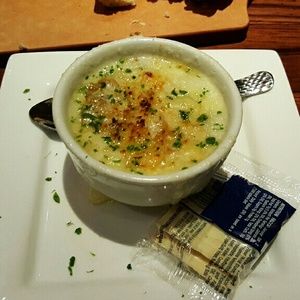 Meet your Posher, Tomasa