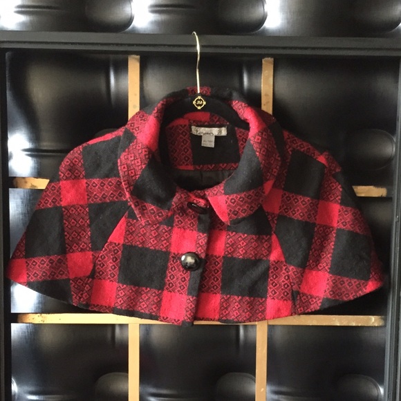 Red & Black Plaid Cropped Cape