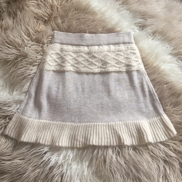 Adorable Wool Sweater Skirt - Picture 2 of 4