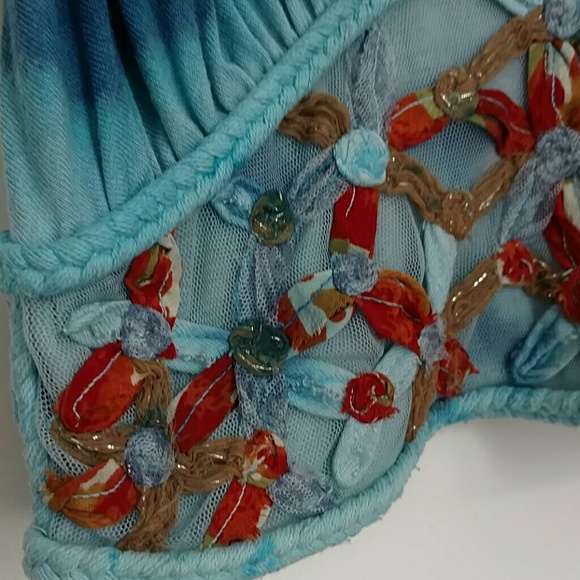 Very cool hippie free people crop top! - Picture 2 of 4