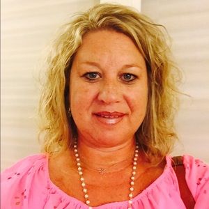 Meet your Posher, Angela