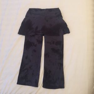 Athleta skirted yoga pants