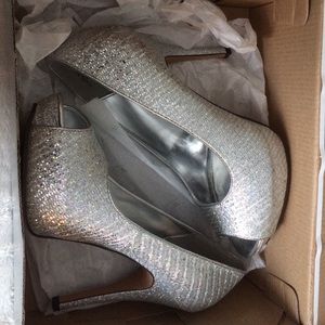 Sparkling pumps