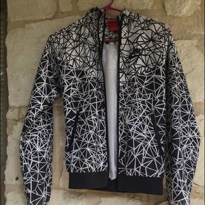 Nike Wind Jacket Zip-Up