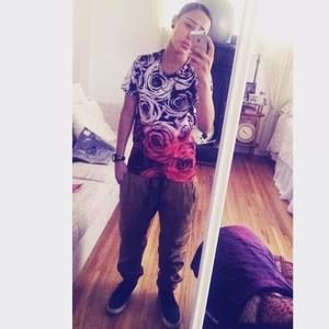 Meet your Posher, Elissa