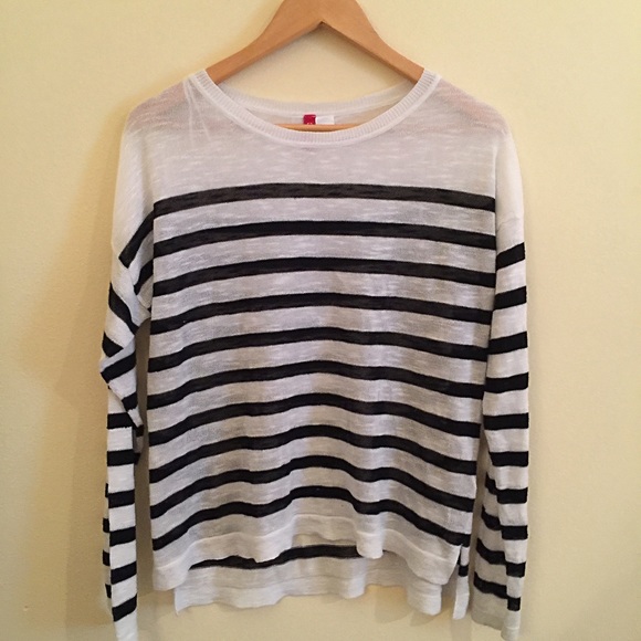 Strip knitted kind sleeve