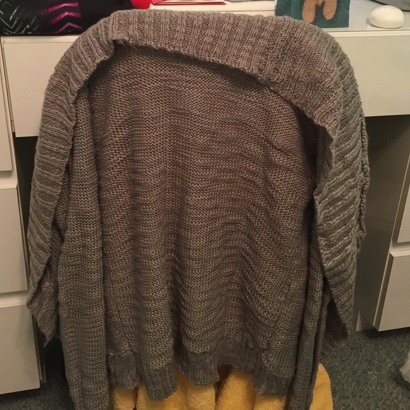 Element sweater