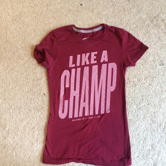 Nike slim fit tee shirt