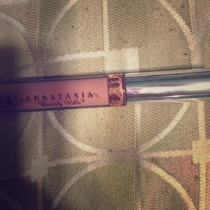 ABH Liquid lipstick