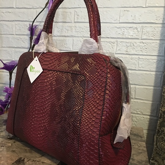 Handbag - Picture 2 of 2