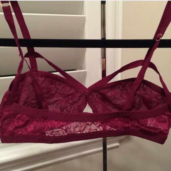 Clearance !! Strappy Lace Soft Urban Bralette - Picture 4 of 4